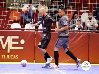 
<a style='margin-left: 5px;' class='btn btn-xs btn-social btn-facebook' href='https://www.facebook.com/sharer/sharer.php?u=https://ko-boladovale.web.getmuller.com.br/imgs/800-800-90/conteudo/fotos/1997/img0181.jpg' rel='popup' data-width='500' data-height='400'><i class='fa fa-facebook'></i>Compartilhar <span class='hidden-xs'>no Facebook</span>
</a> 
<a class='btn btn-default btn-xs' target='_blank' href='imgs/800-800-90/conteudo/fotos/1997/img0181.jpg'>
<span class='glyphicon glyphicon-cloud-download'></span> Salvar
</a> 
<span></span>