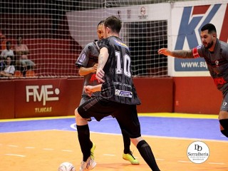 
<a style='margin-left: 5px;' class='btn btn-xs btn-social btn-facebook' href='https://www.facebook.com/sharer/sharer.php?u=https://ko-boladovale.web.getmuller.com.br/imgs/800-800-90/conteudo/fotos/1997/img0192.jpg' rel='popup' data-width='500' data-height='400'><i class='fa fa-facebook'></i>Compartilhar <span class='hidden-xs'>no Facebook</span>
</a> 
<a class='btn btn-default btn-xs' target='_blank' href='imgs/800-800-90/conteudo/fotos/1997/img0192.jpg'>
<span class='glyphicon glyphicon-cloud-download'></span> Salvar
</a> 
<span></span>