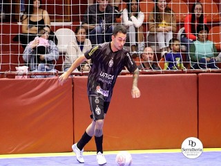 
<a style='margin-left: 5px;' class='btn btn-xs btn-social btn-facebook' href='https://www.facebook.com/sharer/sharer.php?u=https://ko-boladovale.web.getmuller.com.br/imgs/800-800-90/conteudo/fotos/1997/img0240.jpg' rel='popup' data-width='500' data-height='400'><i class='fa fa-facebook'></i>Compartilhar <span class='hidden-xs'>no Facebook</span>
</a> 
<a class='btn btn-default btn-xs' target='_blank' href='imgs/800-800-90/conteudo/fotos/1997/img0240.jpg'>
<span class='glyphicon glyphicon-cloud-download'></span> Salvar
</a> 
<span></span>