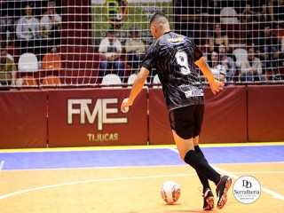 
<a style='margin-left: 5px;' class='btn btn-xs btn-social btn-facebook' href='https://www.facebook.com/sharer/sharer.php?u=https://ko-boladovale.web.getmuller.com.br/imgs/800-800-90/conteudo/fotos/1997/img0250.jpg' rel='popup' data-width='500' data-height='400'><i class='fa fa-facebook'></i>Compartilhar <span class='hidden-xs'>no Facebook</span>
</a> 
<a class='btn btn-default btn-xs' target='_blank' href='imgs/800-800-90/conteudo/fotos/1997/img0250.jpg'>
<span class='glyphicon glyphicon-cloud-download'></span> Salvar
</a> 
<span></span>