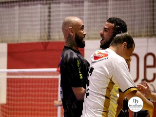 
<a style='margin-left: 5px;' class='btn btn-xs btn-social btn-facebook' href='https://www.facebook.com/sharer/sharer.php?u=https://ko-boladovale.web.getmuller.com.br/imgs/800-800-90/conteudo/fotos/1997/img0288.jpg' rel='popup' data-width='500' data-height='400'><i class='fa fa-facebook'></i>Compartilhar <span class='hidden-xs'>no Facebook</span>
</a> 
<a class='btn btn-default btn-xs' target='_blank' href='imgs/800-800-90/conteudo/fotos/1997/img0288.jpg'>
<span class='glyphicon glyphicon-cloud-download'></span> Salvar
</a> 
<span></span>