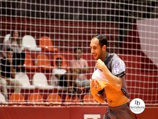 
<a style='margin-left: 5px;' class='btn btn-xs btn-social btn-facebook' href='https://www.facebook.com/sharer/sharer.php?u=https://ko-boladovale.web.getmuller.com.br/imgs/800-800-90/conteudo/fotos/1997/img0303.jpg' rel='popup' data-width='500' data-height='400'><i class='fa fa-facebook'></i>Compartilhar <span class='hidden-xs'>no Facebook</span>
</a> 
<a class='btn btn-default btn-xs' target='_blank' href='imgs/800-800-90/conteudo/fotos/1997/img0303.jpg'>
<span class='glyphicon glyphicon-cloud-download'></span> Salvar
</a> 
<span></span>