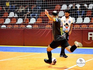 
<a style='margin-left: 5px;' class='btn btn-xs btn-social btn-facebook' href='https://www.facebook.com/sharer/sharer.php?u=https://ko-boladovale.web.getmuller.com.br/imgs/800-800-90/conteudo/fotos/1999/img8010.jpg' rel='popup' data-width='500' data-height='400'><i class='fa fa-facebook'></i>Compartilhar <span class='hidden-xs'>no Facebook</span>
</a> 
<a class='btn btn-default btn-xs' target='_blank' href='imgs/800-800-90/conteudo/fotos/1999/img8010.jpg'>
<span class='glyphicon glyphicon-cloud-download'></span> Salvar
</a> 
<span></span>