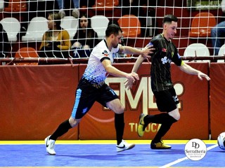 
<a style='margin-left: 5px;' class='btn btn-xs btn-social btn-facebook' href='https://www.facebook.com/sharer/sharer.php?u=https://ko-boladovale.web.getmuller.com.br/imgs/800-800-90/conteudo/fotos/1999/img8066.jpg' rel='popup' data-width='500' data-height='400'><i class='fa fa-facebook'></i>Compartilhar <span class='hidden-xs'>no Facebook</span>
</a> 
<a class='btn btn-default btn-xs' target='_blank' href='imgs/800-800-90/conteudo/fotos/1999/img8066.jpg'>
<span class='glyphicon glyphicon-cloud-download'></span> Salvar
</a> 
<span></span>