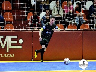 
<a style='margin-left: 5px;' class='btn btn-xs btn-social btn-facebook' href='https://www.facebook.com/sharer/sharer.php?u=https://ko-boladovale.web.getmuller.com.br/imgs/800-800-90/conteudo/fotos/1999/img8104.jpg' rel='popup' data-width='500' data-height='400'><i class='fa fa-facebook'></i>Compartilhar <span class='hidden-xs'>no Facebook</span>
</a> 
<a class='btn btn-default btn-xs' target='_blank' href='imgs/800-800-90/conteudo/fotos/1999/img8104.jpg'>
<span class='glyphicon glyphicon-cloud-download'></span> Salvar
</a> 
<span></span>