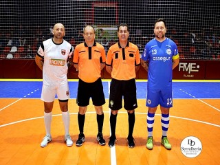 
<a style='margin-left: 5px;' class='btn btn-xs btn-social btn-facebook' href='https://www.facebook.com/sharer/sharer.php?u=https://ko-boladovale.web.getmuller.com.br/imgs/800-800-90/conteudo/fotos/2000/img2326.jpg' rel='popup' data-width='500' data-height='400'><i class='fa fa-facebook'></i>Compartilhar <span class='hidden-xs'>no Facebook</span>
</a> 
<a class='btn btn-default btn-xs' target='_blank' href='imgs/800-800-90/conteudo/fotos/2000/img2326.jpg'>
<span class='glyphicon glyphicon-cloud-download'></span> Salvar
</a> 
<span></span>