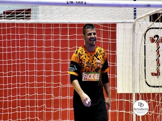 
<a style='margin-left: 5px;' class='btn btn-xs btn-social btn-facebook' href='https://www.facebook.com/sharer/sharer.php?u=https://ko-boladovale.web.getmuller.com.br/imgs/800-800-90/conteudo/fotos/2000/img8151.jpg' rel='popup' data-width='500' data-height='400'><i class='fa fa-facebook'></i>Compartilhar <span class='hidden-xs'>no Facebook</span>
</a> 
<a class='btn btn-default btn-xs' target='_blank' href='imgs/800-800-90/conteudo/fotos/2000/img8151.jpg'>
<span class='glyphicon glyphicon-cloud-download'></span> Salvar
</a> 
<span></span>