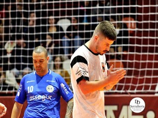 
<a style='margin-left: 5px;' class='btn btn-xs btn-social btn-facebook' href='https://www.facebook.com/sharer/sharer.php?u=https://ko-boladovale.web.getmuller.com.br/imgs/800-800-90/conteudo/fotos/2000/img8212.jpg' rel='popup' data-width='500' data-height='400'><i class='fa fa-facebook'></i>Compartilhar <span class='hidden-xs'>no Facebook</span>
</a> 
<a class='btn btn-default btn-xs' target='_blank' href='imgs/800-800-90/conteudo/fotos/2000/img8212.jpg'>
<span class='glyphicon glyphicon-cloud-download'></span> Salvar
</a> 
<span></span>