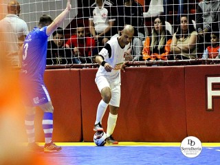 
<a style='margin-left: 5px;' class='btn btn-xs btn-social btn-facebook' href='https://www.facebook.com/sharer/sharer.php?u=https://ko-boladovale.web.getmuller.com.br/imgs/800-800-90/conteudo/fotos/2000/img8223.jpg' rel='popup' data-width='500' data-height='400'><i class='fa fa-facebook'></i>Compartilhar <span class='hidden-xs'>no Facebook</span>
</a> 
<a class='btn btn-default btn-xs' target='_blank' href='imgs/800-800-90/conteudo/fotos/2000/img8223.jpg'>
<span class='glyphicon glyphicon-cloud-download'></span> Salvar
</a> 
<span></span>