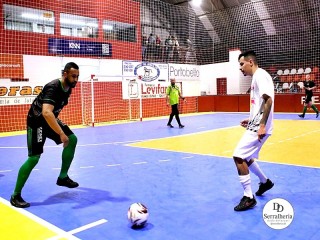 
<a style='margin-left: 5px;' class='btn btn-xs btn-social btn-facebook' href='https://www.facebook.com/sharer/sharer.php?u=https://ko-boladovale.web.getmuller.com.br/imgs/800-800-90/conteudo/fotos/2001/img2348.jpg' rel='popup' data-width='500' data-height='400'><i class='fa fa-facebook'></i>Compartilhar <span class='hidden-xs'>no Facebook</span>
</a> 
<a class='btn btn-default btn-xs' target='_blank' href='imgs/800-800-90/conteudo/fotos/2001/img2348.jpg'>
<span class='glyphicon glyphicon-cloud-download'></span> Salvar
</a> 
<span></span>