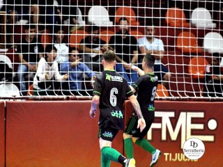 
<a style='margin-left: 5px;' class='btn btn-xs btn-social btn-facebook' href='https://www.facebook.com/sharer/sharer.php?u=https://ko-boladovale.web.getmuller.com.br/imgs/800-800-90/conteudo/fotos/2001/img8297.jpg' rel='popup' data-width='500' data-height='400'><i class='fa fa-facebook'></i>Compartilhar <span class='hidden-xs'>no Facebook</span>
</a> 
<a class='btn btn-default btn-xs' target='_blank' href='imgs/800-800-90/conteudo/fotos/2001/img8297.jpg'>
<span class='glyphicon glyphicon-cloud-download'></span> Salvar
</a> 
<span></span>