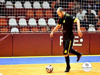 
<a style='margin-left: 5px;' class='btn btn-xs btn-social btn-facebook' href='https://www.facebook.com/sharer/sharer.php?u=https://ko-boladovale.web.getmuller.com.br/imgs/800-800-90/conteudo/fotos/2002/img8345.jpg' rel='popup' data-width='500' data-height='400'><i class='fa fa-facebook'></i>Compartilhar <span class='hidden-xs'>no Facebook</span>
</a> 
<a class='btn btn-default btn-xs' target='_blank' href='imgs/800-800-90/conteudo/fotos/2002/img8345.jpg'>
<span class='glyphicon glyphicon-cloud-download'></span> Salvar
</a> 
<span></span>