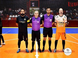 
<a style='margin-left: 5px;' class='btn btn-xs btn-social btn-facebook' href='https://www.facebook.com/sharer/sharer.php?u=https://ko-boladovale.web.getmuller.com.br/imgs/800-800-90/conteudo/fotos/2003/img2368.jpg' rel='popup' data-width='500' data-height='400'><i class='fa fa-facebook'></i>Compartilhar <span class='hidden-xs'>no Facebook</span>
</a> 
<a class='btn btn-default btn-xs' target='_blank' href='imgs/800-800-90/conteudo/fotos/2003/img2368.jpg'>
<span class='glyphicon glyphicon-cloud-download'></span> Salvar
</a> 
<span></span>