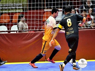 
<a style='margin-left: 5px;' class='btn btn-xs btn-social btn-facebook' href='https://www.facebook.com/sharer/sharer.php?u=https://ko-boladovale.web.getmuller.com.br/imgs/800-800-90/conteudo/fotos/2003/img8526.jpg' rel='popup' data-width='500' data-height='400'><i class='fa fa-facebook'></i>Compartilhar <span class='hidden-xs'>no Facebook</span>
</a> 
<a class='btn btn-default btn-xs' target='_blank' href='imgs/800-800-90/conteudo/fotos/2003/img8526.jpg'>
<span class='glyphicon glyphicon-cloud-download'></span> Salvar
</a> 
<span></span>