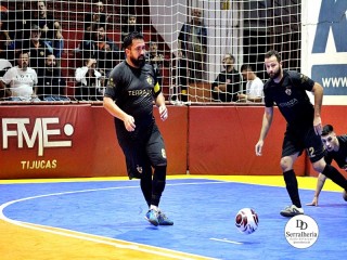 
<a style='margin-left: 5px;' class='btn btn-xs btn-social btn-facebook' href='https://www.facebook.com/sharer/sharer.php?u=https://ko-boladovale.web.getmuller.com.br/imgs/800-800-90/conteudo/fotos/2003/img8536.jpg' rel='popup' data-width='500' data-height='400'><i class='fa fa-facebook'></i>Compartilhar <span class='hidden-xs'>no Facebook</span>
</a> 
<a class='btn btn-default btn-xs' target='_blank' href='imgs/800-800-90/conteudo/fotos/2003/img8536.jpg'>
<span class='glyphicon glyphicon-cloud-download'></span> Salvar
</a> 
<span></span>