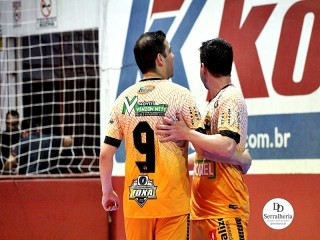 
<a style='margin-left: 5px;' class='btn btn-xs btn-social btn-facebook' href='https://www.facebook.com/sharer/sharer.php?u=https://ko-boladovale.web.getmuller.com.br/imgs/800-800-90/conteudo/fotos/2003/img8548.jpg' rel='popup' data-width='500' data-height='400'><i class='fa fa-facebook'></i>Compartilhar <span class='hidden-xs'>no Facebook</span>
</a> 
<a class='btn btn-default btn-xs' target='_blank' href='imgs/800-800-90/conteudo/fotos/2003/img8548.jpg'>
<span class='glyphicon glyphicon-cloud-download'></span> Salvar
</a> 
<span></span>