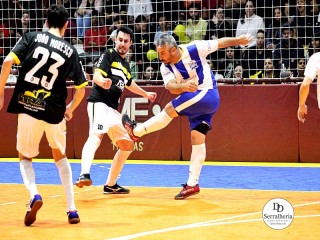 
<a style='margin-left: 5px;' class='btn btn-xs btn-social btn-facebook' href='https://www.facebook.com/sharer/sharer.php?u=https://ko-boladovale.web.getmuller.com.br/imgs/800-800-90/conteudo/fotos/2004/img8599.jpg' rel='popup' data-width='500' data-height='400'><i class='fa fa-facebook'></i>Compartilhar <span class='hidden-xs'>no Facebook</span>
</a> 
<a class='btn btn-default btn-xs' target='_blank' href='imgs/800-800-90/conteudo/fotos/2004/img8599.jpg'>
<span class='glyphicon glyphicon-cloud-download'></span> Salvar
</a> 
<span></span>