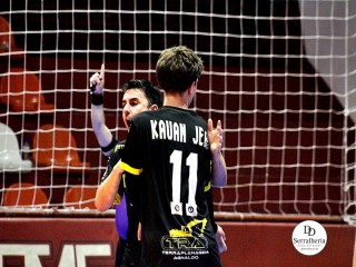 
<a style='margin-left: 5px;' class='btn btn-xs btn-social btn-facebook' href='https://www.facebook.com/sharer/sharer.php?u=https://ko-boladovale.web.getmuller.com.br/imgs/800-800-90/conteudo/fotos/2004/img8644.jpg' rel='popup' data-width='500' data-height='400'><i class='fa fa-facebook'></i>Compartilhar <span class='hidden-xs'>no Facebook</span>
</a> 
<a class='btn btn-default btn-xs' target='_blank' href='imgs/800-800-90/conteudo/fotos/2004/img8644.jpg'>
<span class='glyphicon glyphicon-cloud-download'></span> Salvar
</a> 
<span></span>