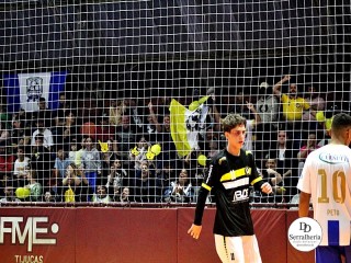 
<a style='margin-left: 5px;' class='btn btn-xs btn-social btn-facebook' href='https://www.facebook.com/sharer/sharer.php?u=https://ko-boladovale.web.getmuller.com.br/imgs/800-800-90/conteudo/fotos/2004/img8649.jpg' rel='popup' data-width='500' data-height='400'><i class='fa fa-facebook'></i>Compartilhar <span class='hidden-xs'>no Facebook</span>
</a> 
<a class='btn btn-default btn-xs' target='_blank' href='imgs/800-800-90/conteudo/fotos/2004/img8649.jpg'>
<span class='glyphicon glyphicon-cloud-download'></span> Salvar
</a> 
<span></span>