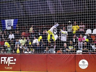 
<a style='margin-left: 5px;' class='btn btn-xs btn-social btn-facebook' href='https://www.facebook.com/sharer/sharer.php?u=https://ko-boladovale.web.getmuller.com.br/imgs/800-800-90/conteudo/fotos/2004/img8651.jpg' rel='popup' data-width='500' data-height='400'><i class='fa fa-facebook'></i>Compartilhar <span class='hidden-xs'>no Facebook</span>
</a> 
<a class='btn btn-default btn-xs' target='_blank' href='imgs/800-800-90/conteudo/fotos/2004/img8651.jpg'>
<span class='glyphicon glyphicon-cloud-download'></span> Salvar
</a> 
<span></span>