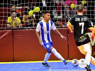 
<a style='margin-left: 5px;' class='btn btn-xs btn-social btn-facebook' href='https://www.facebook.com/sharer/sharer.php?u=https://ko-boladovale.web.getmuller.com.br/imgs/800-800-90/conteudo/fotos/2004/img8671.jpg' rel='popup' data-width='500' data-height='400'><i class='fa fa-facebook'></i>Compartilhar <span class='hidden-xs'>no Facebook</span>
</a> 
<a class='btn btn-default btn-xs' target='_blank' href='imgs/800-800-90/conteudo/fotos/2004/img8671.jpg'>
<span class='glyphicon glyphicon-cloud-download'></span> Salvar
</a> 
<span></span>