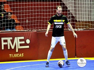 
<a style='margin-left: 5px;' class='btn btn-xs btn-social btn-facebook' href='https://www.facebook.com/sharer/sharer.php?u=https://ko-boladovale.web.getmuller.com.br/imgs/800-800-90/conteudo/fotos/2004/img8710.jpg' rel='popup' data-width='500' data-height='400'><i class='fa fa-facebook'></i>Compartilhar <span class='hidden-xs'>no Facebook</span>
</a> 
<a class='btn btn-default btn-xs' target='_blank' href='imgs/800-800-90/conteudo/fotos/2004/img8710.jpg'>
<span class='glyphicon glyphicon-cloud-download'></span> Salvar
</a> 
<span></span>