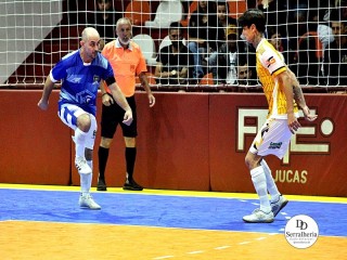 
<a style='margin-left: 5px;' class='btn btn-xs btn-social btn-facebook' href='https://www.facebook.com/sharer/sharer.php?u=https://ko-boladovale.web.getmuller.com.br/imgs/800-800-90/conteudo/fotos/2005/img8731.jpg' rel='popup' data-width='500' data-height='400'><i class='fa fa-facebook'></i>Compartilhar <span class='hidden-xs'>no Facebook</span>
</a> 
<a class='btn btn-default btn-xs' target='_blank' href='imgs/800-800-90/conteudo/fotos/2005/img8731.jpg'>
<span class='glyphicon glyphicon-cloud-download'></span> Salvar
</a> 
<span></span>