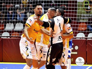 
<a style='margin-left: 5px;' class='btn btn-xs btn-social btn-facebook' href='https://www.facebook.com/sharer/sharer.php?u=https://ko-boladovale.web.getmuller.com.br/imgs/800-800-90/conteudo/fotos/2005/img8763.jpg' rel='popup' data-width='500' data-height='400'><i class='fa fa-facebook'></i>Compartilhar <span class='hidden-xs'>no Facebook</span>
</a> 
<a class='btn btn-default btn-xs' target='_blank' href='imgs/800-800-90/conteudo/fotos/2005/img8763.jpg'>
<span class='glyphicon glyphicon-cloud-download'></span> Salvar
</a> 
<span></span>