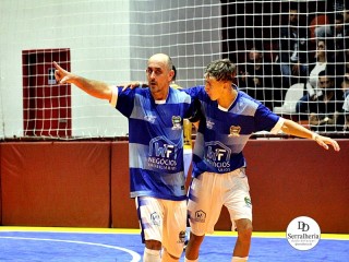 
<a style='margin-left: 5px;' class='btn btn-xs btn-social btn-facebook' href='https://www.facebook.com/sharer/sharer.php?u=https://ko-boladovale.web.getmuller.com.br/imgs/800-800-90/conteudo/fotos/2005/img8783.jpg' rel='popup' data-width='500' data-height='400'><i class='fa fa-facebook'></i>Compartilhar <span class='hidden-xs'>no Facebook</span>
</a> 
<a class='btn btn-default btn-xs' target='_blank' href='imgs/800-800-90/conteudo/fotos/2005/img8783.jpg'>
<span class='glyphicon glyphicon-cloud-download'></span> Salvar
</a> 
<span></span>