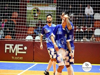 
<a style='margin-left: 5px;' class='btn btn-xs btn-social btn-facebook' href='https://www.facebook.com/sharer/sharer.php?u=https://ko-boladovale.web.getmuller.com.br/imgs/800-800-90/conteudo/fotos/2005/img8800.jpg' rel='popup' data-width='500' data-height='400'><i class='fa fa-facebook'></i>Compartilhar <span class='hidden-xs'>no Facebook</span>
</a> 
<a class='btn btn-default btn-xs' target='_blank' href='imgs/800-800-90/conteudo/fotos/2005/img8800.jpg'>
<span class='glyphicon glyphicon-cloud-download'></span> Salvar
</a> 
<span></span>