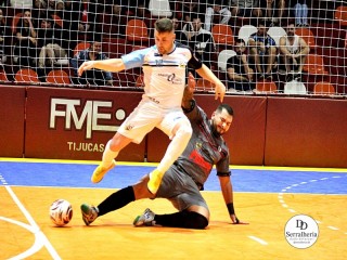 
<a style='margin-left: 5px;' class='btn btn-xs btn-social btn-facebook' href='https://www.facebook.com/sharer/sharer.php?u=https://ko-boladovale.web.getmuller.com.br/imgs/800-800-90/conteudo/fotos/2006/img8836.jpg' rel='popup' data-width='500' data-height='400'><i class='fa fa-facebook'></i>Compartilhar <span class='hidden-xs'>no Facebook</span>
</a> 
<a class='btn btn-default btn-xs' target='_blank' href='imgs/800-800-90/conteudo/fotos/2006/img8836.jpg'>
<span class='glyphicon glyphicon-cloud-download'></span> Salvar
</a> 
<span></span>