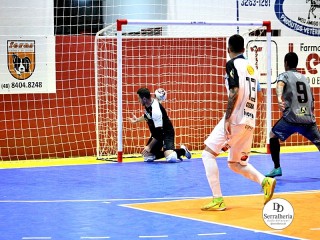 
<a style='margin-left: 5px;' class='btn btn-xs btn-social btn-facebook' href='https://www.facebook.com/sharer/sharer.php?u=https://ko-boladovale.web.getmuller.com.br/imgs/800-800-90/conteudo/fotos/2006/img8842.jpg' rel='popup' data-width='500' data-height='400'><i class='fa fa-facebook'></i>Compartilhar <span class='hidden-xs'>no Facebook</span>
</a> 
<a class='btn btn-default btn-xs' target='_blank' href='imgs/800-800-90/conteudo/fotos/2006/img8842.jpg'>
<span class='glyphicon glyphicon-cloud-download'></span> Salvar
</a> 
<span></span>