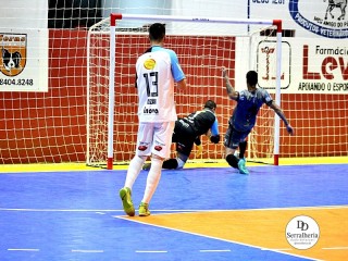 
<a style='margin-left: 5px;' class='btn btn-xs btn-social btn-facebook' href='https://www.facebook.com/sharer/sharer.php?u=https://ko-boladovale.web.getmuller.com.br/imgs/800-800-90/conteudo/fotos/2006/img8843.jpg' rel='popup' data-width='500' data-height='400'><i class='fa fa-facebook'></i>Compartilhar <span class='hidden-xs'>no Facebook</span>
</a> 
<a class='btn btn-default btn-xs' target='_blank' href='imgs/800-800-90/conteudo/fotos/2006/img8843.jpg'>
<span class='glyphicon glyphicon-cloud-download'></span> Salvar
</a> 
<span></span>