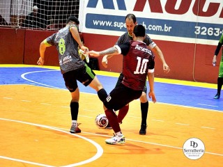 
<a style='margin-left: 5px;' class='btn btn-xs btn-social btn-facebook' href='https://www.facebook.com/sharer/sharer.php?u=https://ko-boladovale.web.getmuller.com.br/imgs/800-800-90/conteudo/fotos/2007/img8917.jpg' rel='popup' data-width='500' data-height='400'><i class='fa fa-facebook'></i>Compartilhar <span class='hidden-xs'>no Facebook</span>
</a> 
<a class='btn btn-default btn-xs' target='_blank' href='imgs/800-800-90/conteudo/fotos/2007/img8917.jpg'>
<span class='glyphicon glyphicon-cloud-download'></span> Salvar
</a> 
<span></span>