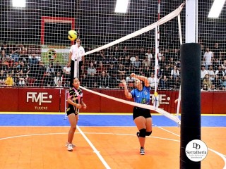 
<a style='margin-left: 5px;' class='btn btn-xs btn-social btn-facebook' href='https://www.facebook.com/sharer/sharer.php?u=https://ko-boladovale.web.getmuller.com.br/imgs/800-800-90/conteudo/fotos/2008/img2445.jpg' rel='popup' data-width='500' data-height='400'><i class='fa fa-facebook'></i>Compartilhar <span class='hidden-xs'>no Facebook</span>
</a> 
<a class='btn btn-default btn-xs' target='_blank' href='imgs/800-800-90/conteudo/fotos/2008/img2445.jpg'>
<span class='glyphicon glyphicon-cloud-download'></span> Salvar
</a> 
<span></span>