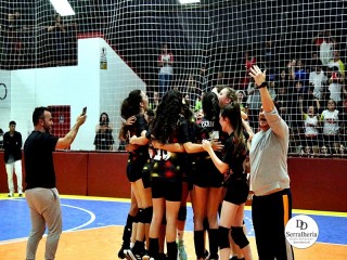 
<a style='margin-left: 5px;' class='btn btn-xs btn-social btn-facebook' href='https://www.facebook.com/sharer/sharer.php?u=https://ko-boladovale.web.getmuller.com.br/imgs/800-800-90/conteudo/fotos/2008/img2722.jpg' rel='popup' data-width='500' data-height='400'><i class='fa fa-facebook'></i>Compartilhar <span class='hidden-xs'>no Facebook</span>
</a> 
<a class='btn btn-default btn-xs' target='_blank' href='imgs/800-800-90/conteudo/fotos/2008/img2722.jpg'>
<span class='glyphicon glyphicon-cloud-download'></span> Salvar
</a> 
<span></span>