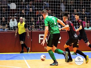 
<a style='margin-left: 5px;' class='btn btn-xs btn-social btn-facebook' href='https://www.facebook.com/sharer/sharer.php?u=https://ko-boladovale.web.getmuller.com.br/imgs/800-800-90/conteudo/fotos/2011/img9232.jpg' rel='popup' data-width='500' data-height='400'><i class='fa fa-facebook'></i>Compartilhar <span class='hidden-xs'>no Facebook</span>
</a> 
<a class='btn btn-default btn-xs' target='_blank' href='imgs/800-800-90/conteudo/fotos/2011/img9232.jpg'>
<span class='glyphicon glyphicon-cloud-download'></span> Salvar
</a> 
<span></span>