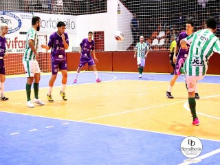 
<a style='margin-left: 5px;' class='btn btn-xs btn-social btn-facebook' href='https://www.facebook.com/sharer/sharer.php?u=https://ko-boladovale.web.getmuller.com.br/imgs/800-800-90/conteudo/fotos/2013/img2972.jpg' rel='popup' data-width='500' data-height='400'><i class='fa fa-facebook'></i>Compartilhar <span class='hidden-xs'>no Facebook</span>
</a> 
<a class='btn btn-default btn-xs' target='_blank' href='imgs/800-800-90/conteudo/fotos/2013/img2972.jpg'>
<span class='glyphicon glyphicon-cloud-download'></span> Salvar
</a> 
<span></span>