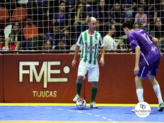 
<a style='margin-left: 5px;' class='btn btn-xs btn-social btn-facebook' href='https://www.facebook.com/sharer/sharer.php?u=https://ko-boladovale.web.getmuller.com.br/imgs/800-800-90/conteudo/fotos/2013/img9493.jpg' rel='popup' data-width='500' data-height='400'><i class='fa fa-facebook'></i>Compartilhar <span class='hidden-xs'>no Facebook</span>
</a> 
<a class='btn btn-default btn-xs' target='_blank' href='imgs/800-800-90/conteudo/fotos/2013/img9493.jpg'>
<span class='glyphicon glyphicon-cloud-download'></span> Salvar
</a> 
<span></span>