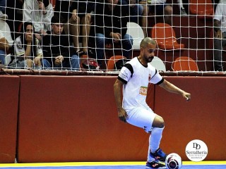 
<a style='margin-left: 5px;' class='btn btn-xs btn-social btn-facebook' href='https://www.facebook.com/sharer/sharer.php?u=https://ko-boladovale.web.getmuller.com.br/imgs/800-800-90/conteudo/fotos/2014/img9550.jpg' rel='popup' data-width='500' data-height='400'><i class='fa fa-facebook'></i>Compartilhar <span class='hidden-xs'>no Facebook</span>
</a> 
<a class='btn btn-default btn-xs' target='_blank' href='imgs/800-800-90/conteudo/fotos/2014/img9550.jpg'>
<span class='glyphicon glyphicon-cloud-download'></span> Salvar
</a> 
<span></span>