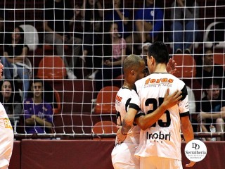 
<a style='margin-left: 5px;' class='btn btn-xs btn-social btn-facebook' href='https://www.facebook.com/sharer/sharer.php?u=https://ko-boladovale.web.getmuller.com.br/imgs/800-800-90/conteudo/fotos/2014/img9627.jpg' rel='popup' data-width='500' data-height='400'><i class='fa fa-facebook'></i>Compartilhar <span class='hidden-xs'>no Facebook</span>
</a> 
<a class='btn btn-default btn-xs' target='_blank' href='imgs/800-800-90/conteudo/fotos/2014/img9627.jpg'>
<span class='glyphicon glyphicon-cloud-download'></span> Salvar
</a> 
<span></span>