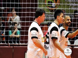 
<a style='margin-left: 5px;' class='btn btn-xs btn-social btn-facebook' href='https://www.facebook.com/sharer/sharer.php?u=https://ko-boladovale.web.getmuller.com.br/imgs/800-800-90/conteudo/fotos/2014/img9629.jpg' rel='popup' data-width='500' data-height='400'><i class='fa fa-facebook'></i>Compartilhar <span class='hidden-xs'>no Facebook</span>
</a> 
<a class='btn btn-default btn-xs' target='_blank' href='imgs/800-800-90/conteudo/fotos/2014/img9629.jpg'>
<span class='glyphicon glyphicon-cloud-download'></span> Salvar
</a> 
<span></span>