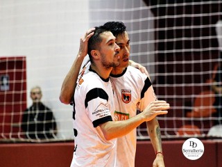 
<a style='margin-left: 5px;' class='btn btn-xs btn-social btn-facebook' href='https://www.facebook.com/sharer/sharer.php?u=https://ko-boladovale.web.getmuller.com.br/imgs/800-800-90/conteudo/fotos/2014/img9672.jpg' rel='popup' data-width='500' data-height='400'><i class='fa fa-facebook'></i>Compartilhar <span class='hidden-xs'>no Facebook</span>
</a> 
<a class='btn btn-default btn-xs' target='_blank' href='imgs/800-800-90/conteudo/fotos/2014/img9672.jpg'>
<span class='glyphicon glyphicon-cloud-download'></span> Salvar
</a> 
<span></span>