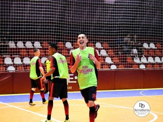 
<a style='margin-left: 5px;' class='btn btn-xs btn-social btn-facebook' href='https://www.facebook.com/sharer/sharer.php?u=https://ko-boladovale.web.getmuller.com.br/imgs/800-800-90/conteudo/fotos/2015/img2993.jpg' rel='popup' data-width='500' data-height='400'><i class='fa fa-facebook'></i>Compartilhar <span class='hidden-xs'>no Facebook</span>
</a> 
<a class='btn btn-default btn-xs' target='_blank' href='imgs/800-800-90/conteudo/fotos/2015/img2993.jpg'>
<span class='glyphicon glyphicon-cloud-download'></span> Salvar
</a> 
<span></span>