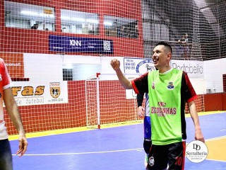 
<a style='margin-left: 5px;' class='btn btn-xs btn-social btn-facebook' href='https://www.facebook.com/sharer/sharer.php?u=https://ko-boladovale.web.getmuller.com.br/imgs/800-800-90/conteudo/fotos/2015/img3003.jpg' rel='popup' data-width='500' data-height='400'><i class='fa fa-facebook'></i>Compartilhar <span class='hidden-xs'>no Facebook</span>
</a> 
<a class='btn btn-default btn-xs' target='_blank' href='imgs/800-800-90/conteudo/fotos/2015/img3003.jpg'>
<span class='glyphicon glyphicon-cloud-download'></span> Salvar
</a> 
<span></span>