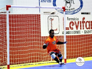 
<a style='margin-left: 5px;' class='btn btn-xs btn-social btn-facebook' href='https://www.facebook.com/sharer/sharer.php?u=https://ko-boladovale.web.getmuller.com.br/imgs/800-800-90/conteudo/fotos/2015/img9719.jpg' rel='popup' data-width='500' data-height='400'><i class='fa fa-facebook'></i>Compartilhar <span class='hidden-xs'>no Facebook</span>
</a> 
<a class='btn btn-default btn-xs' target='_blank' href='imgs/800-800-90/conteudo/fotos/2015/img9719.jpg'>
<span class='glyphicon glyphicon-cloud-download'></span> Salvar
</a> 
<span></span>