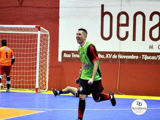 
<a style='margin-left: 5px;' class='btn btn-xs btn-social btn-facebook' href='https://www.facebook.com/sharer/sharer.php?u=https://ko-boladovale.web.getmuller.com.br/imgs/800-800-90/conteudo/fotos/2015/img9797.jpg' rel='popup' data-width='500' data-height='400'><i class='fa fa-facebook'></i>Compartilhar <span class='hidden-xs'>no Facebook</span>
</a> 
<a class='btn btn-default btn-xs' target='_blank' href='imgs/800-800-90/conteudo/fotos/2015/img9797.jpg'>
<span class='glyphicon glyphicon-cloud-download'></span> Salvar
</a> 
<span></span>