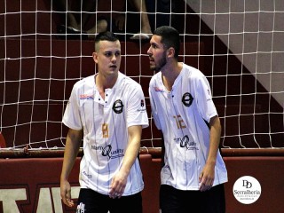 
<a style='margin-left: 5px;' class='btn btn-xs btn-social btn-facebook' href='https://www.facebook.com/sharer/sharer.php?u=https://ko-boladovale.web.getmuller.com.br/imgs/800-800-90/conteudo/fotos/2016/img9864.jpg' rel='popup' data-width='500' data-height='400'><i class='fa fa-facebook'></i>Compartilhar <span class='hidden-xs'>no Facebook</span>
</a> 
<a class='btn btn-default btn-xs' target='_blank' href='imgs/800-800-90/conteudo/fotos/2016/img9864.jpg'>
<span class='glyphicon glyphicon-cloud-download'></span> Salvar
</a> 
<span></span>