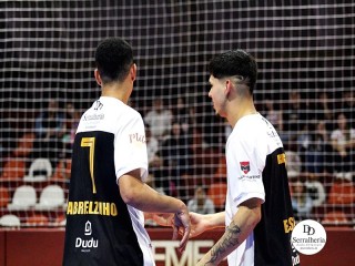 
<a style='margin-left: 5px;' class='btn btn-xs btn-social btn-facebook' href='https://www.facebook.com/sharer/sharer.php?u=https://ko-boladovale.web.getmuller.com.br/imgs/800-800-90/conteudo/fotos/2016/img9902.jpg' rel='popup' data-width='500' data-height='400'><i class='fa fa-facebook'></i>Compartilhar <span class='hidden-xs'>no Facebook</span>
</a> 
<a class='btn btn-default btn-xs' target='_blank' href='imgs/800-800-90/conteudo/fotos/2016/img9902.jpg'>
<span class='glyphicon glyphicon-cloud-download'></span> Salvar
</a> 
<span></span>