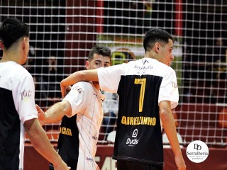 
<a style='margin-left: 5px;' class='btn btn-xs btn-social btn-facebook' href='https://www.facebook.com/sharer/sharer.php?u=https://ko-boladovale.web.getmuller.com.br/imgs/800-800-90/conteudo/fotos/2016/img9905.jpg' rel='popup' data-width='500' data-height='400'><i class='fa fa-facebook'></i>Compartilhar <span class='hidden-xs'>no Facebook</span>
</a> 
<a class='btn btn-default btn-xs' target='_blank' href='imgs/800-800-90/conteudo/fotos/2016/img9905.jpg'>
<span class='glyphicon glyphicon-cloud-download'></span> Salvar
</a> 
<span></span>